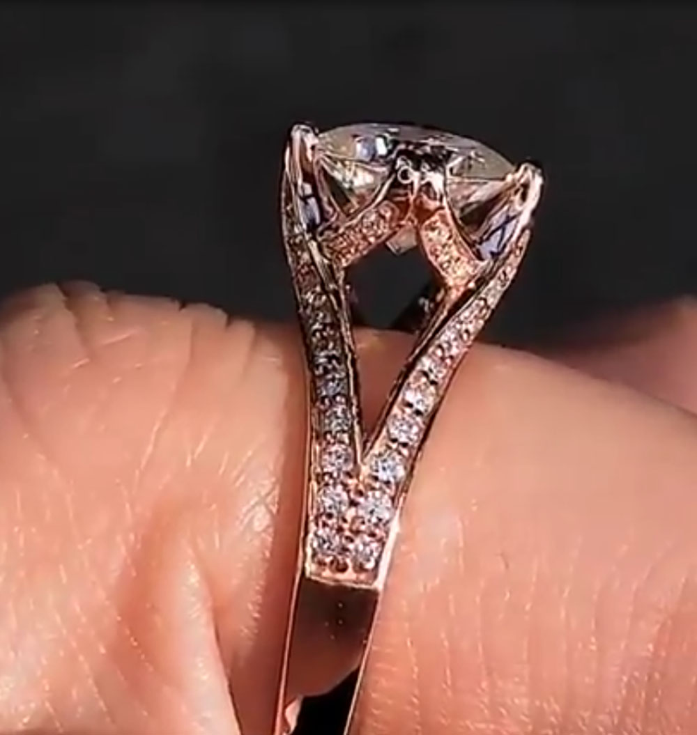Personalizado sólido 10k ouro  - Moissanite Engagement Ring 1 Carat avaliação e preço
