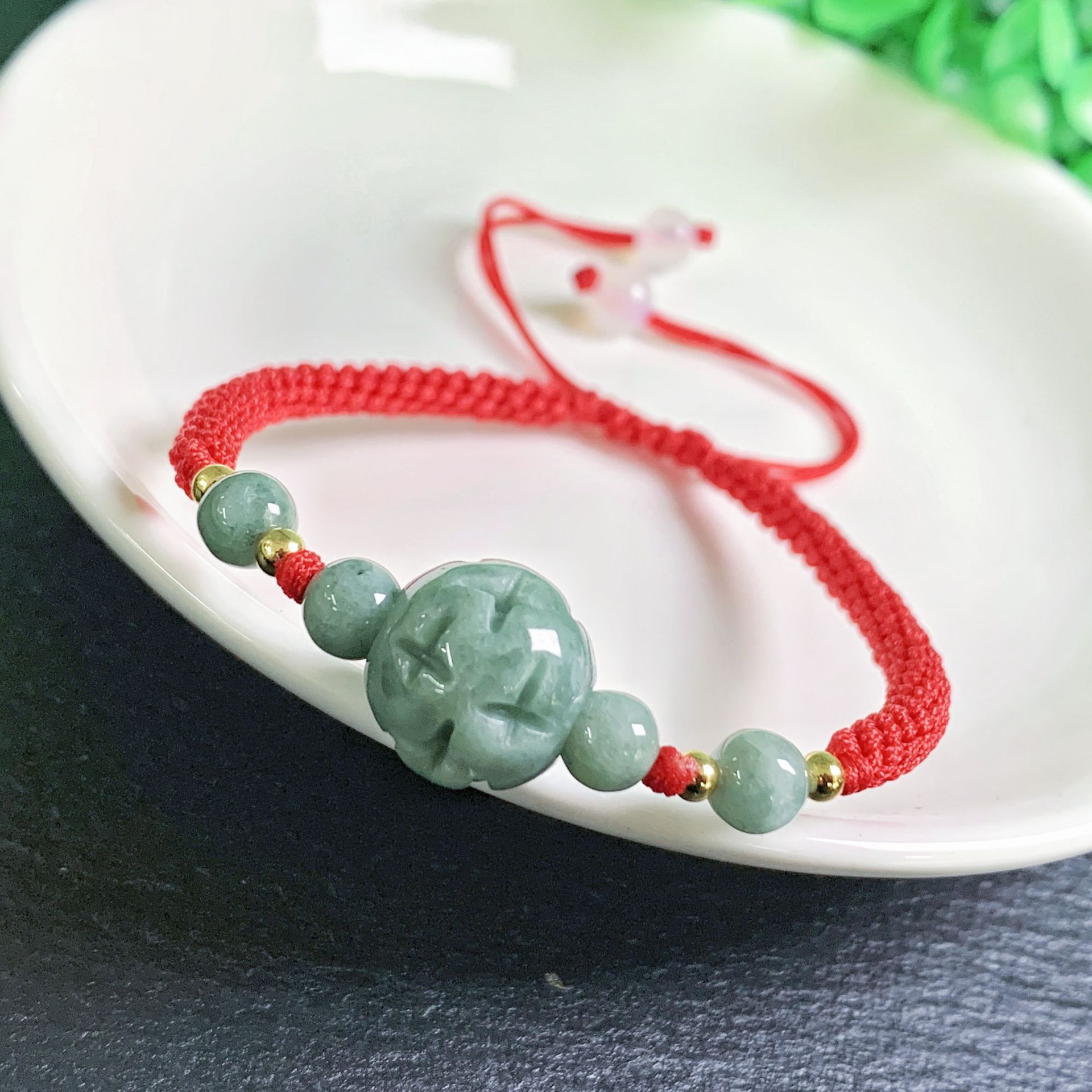 Um myanmar jadeite esculpir gr - Bracelets avaliação e preço