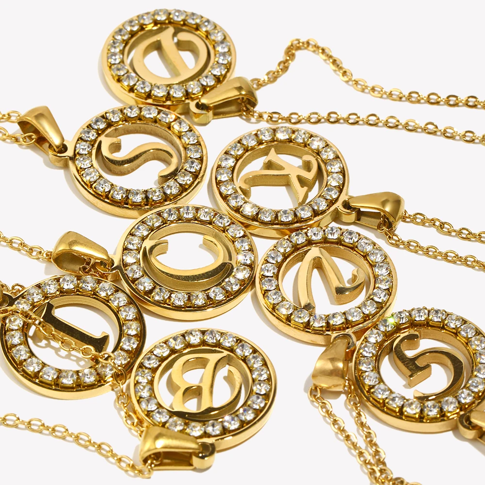 Ebbelle oco redondo zircão pav - Initial Letter Necklace 18K Gold avaliação e preço