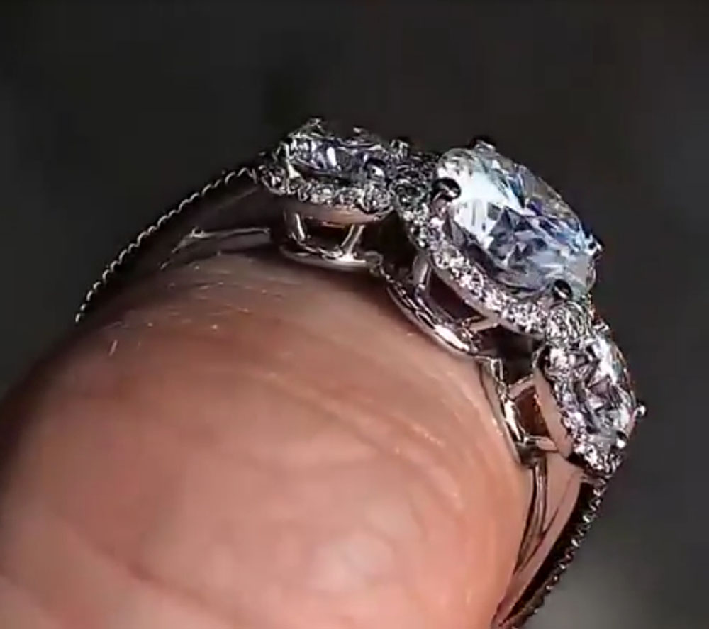Personalizado real platina pt9 - Moissanite Engagement Ring 1 Carat avaliação e preço
